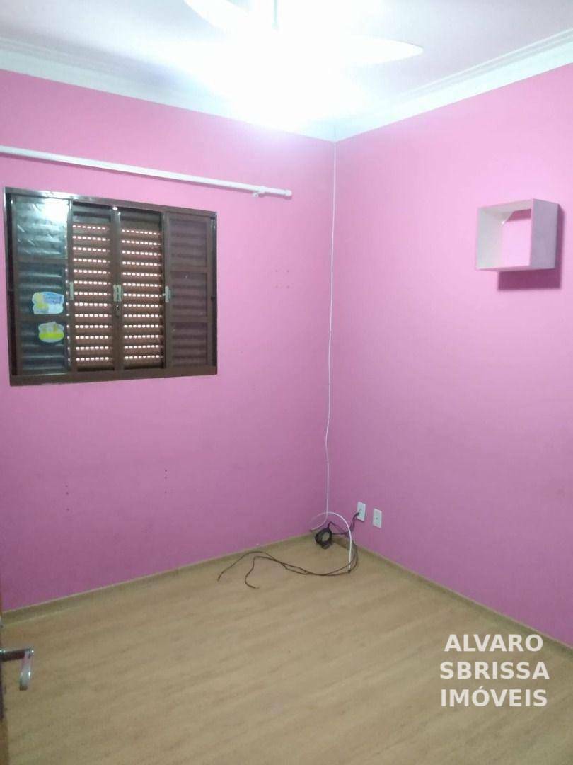 Casa à venda com 2 quartos, 69m² - Foto 6