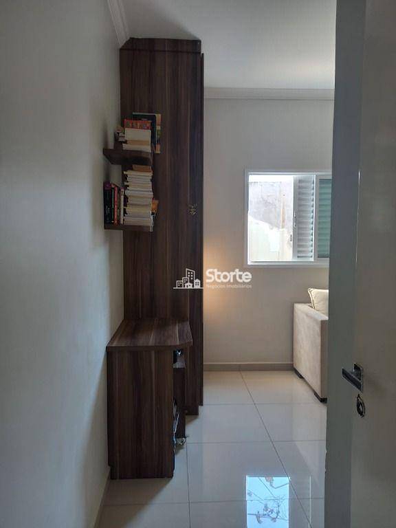 Casa à venda com 3 quartos, 208m² - Foto 11