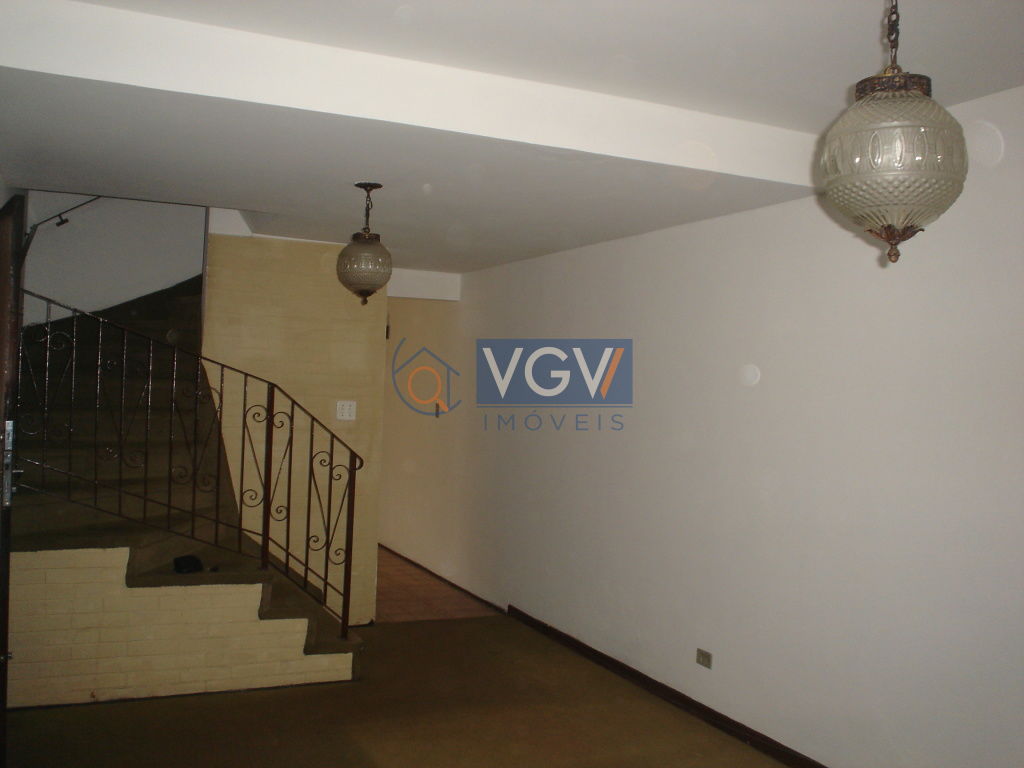 Casa à venda e aluguel com 2 quartos, 130m² - Foto 10