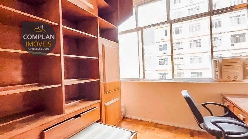 Apartamento à venda com 4 quartos, 150m² - Foto 7