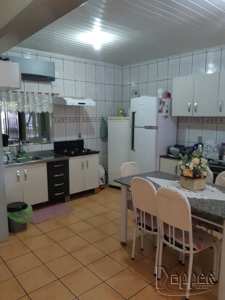 Casa à venda com 3 quartos, 120m² - Foto 3