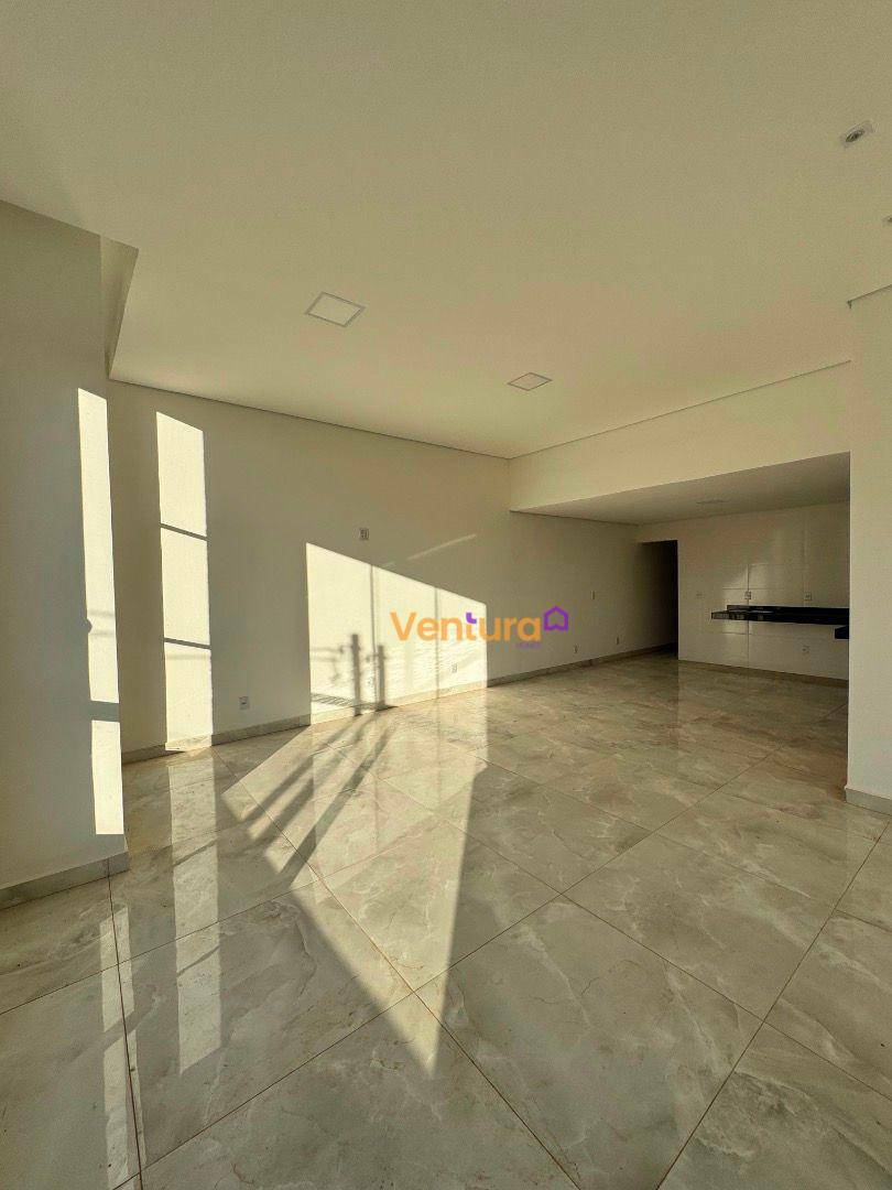 Casa à venda com 3 quartos, 154m² - Foto 5