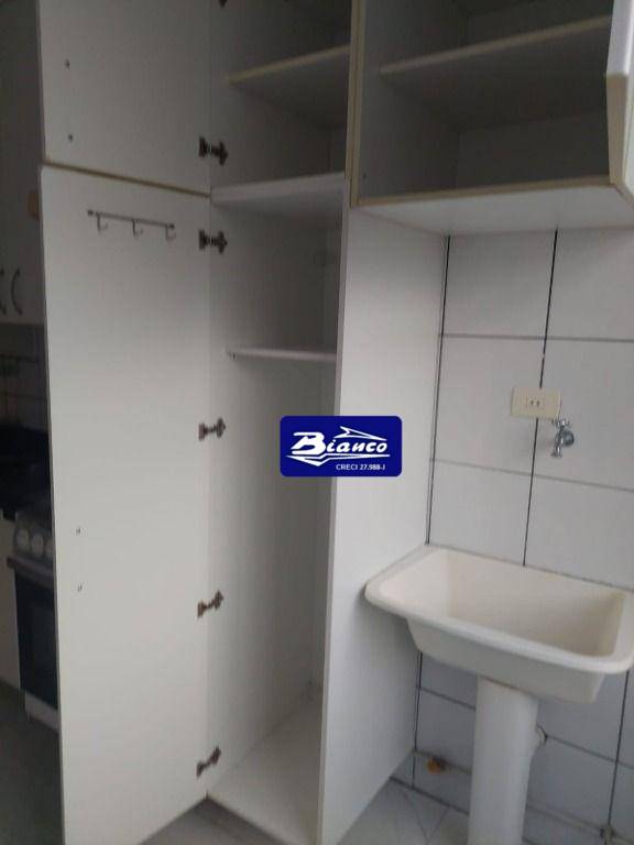 Apartamento para alugar com 2 quartos, 64m² - Foto 8