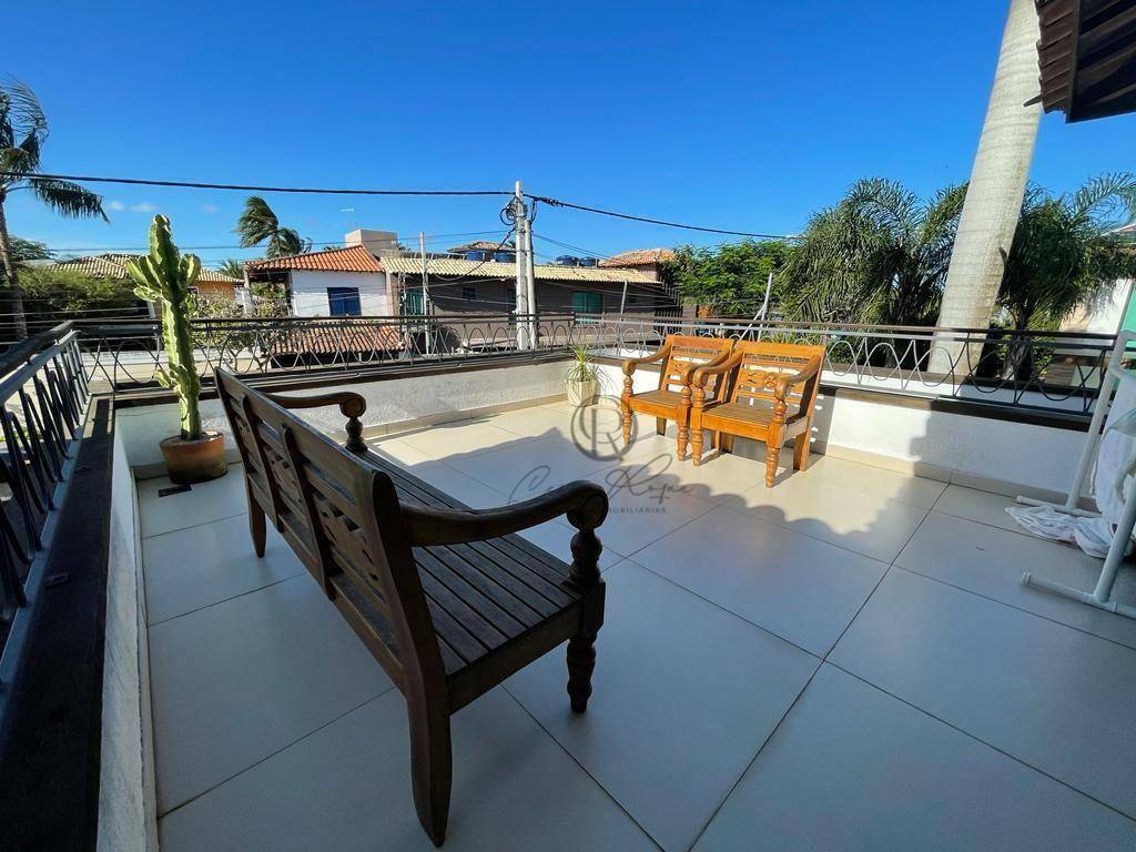 Casa à venda com 4 quartos, 300m² - Foto 27