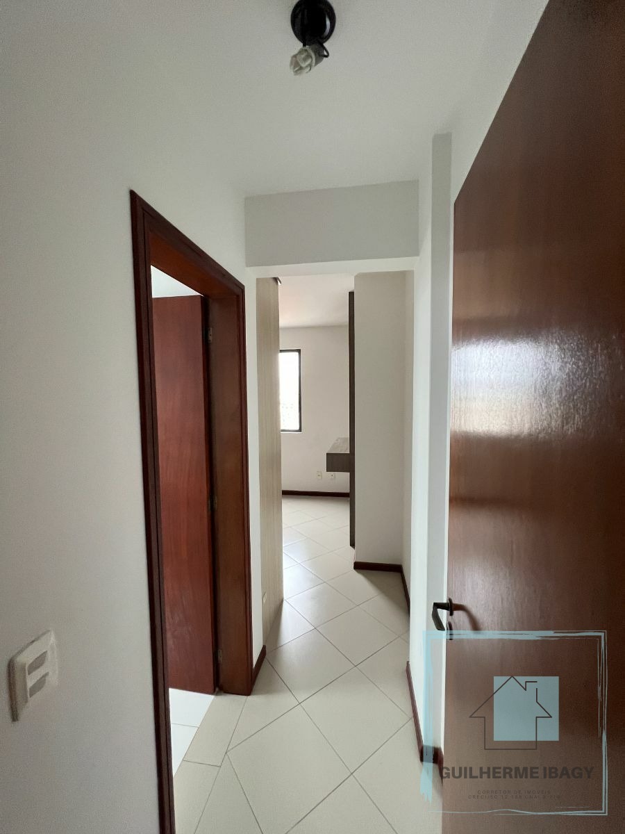 Apartamento à venda com 3 quartos, 116m² - Foto 4