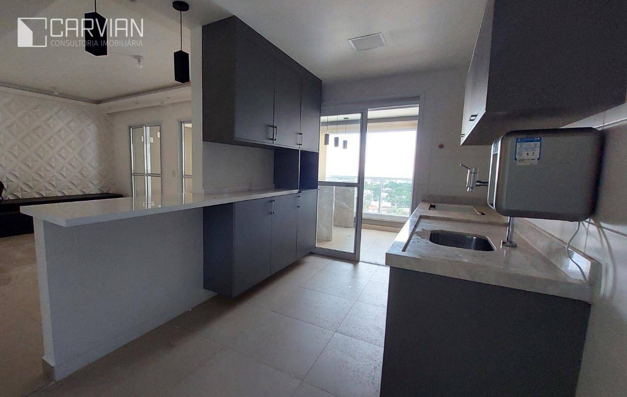 Apartamento à venda com 3 quartos, 130m² - Foto 1