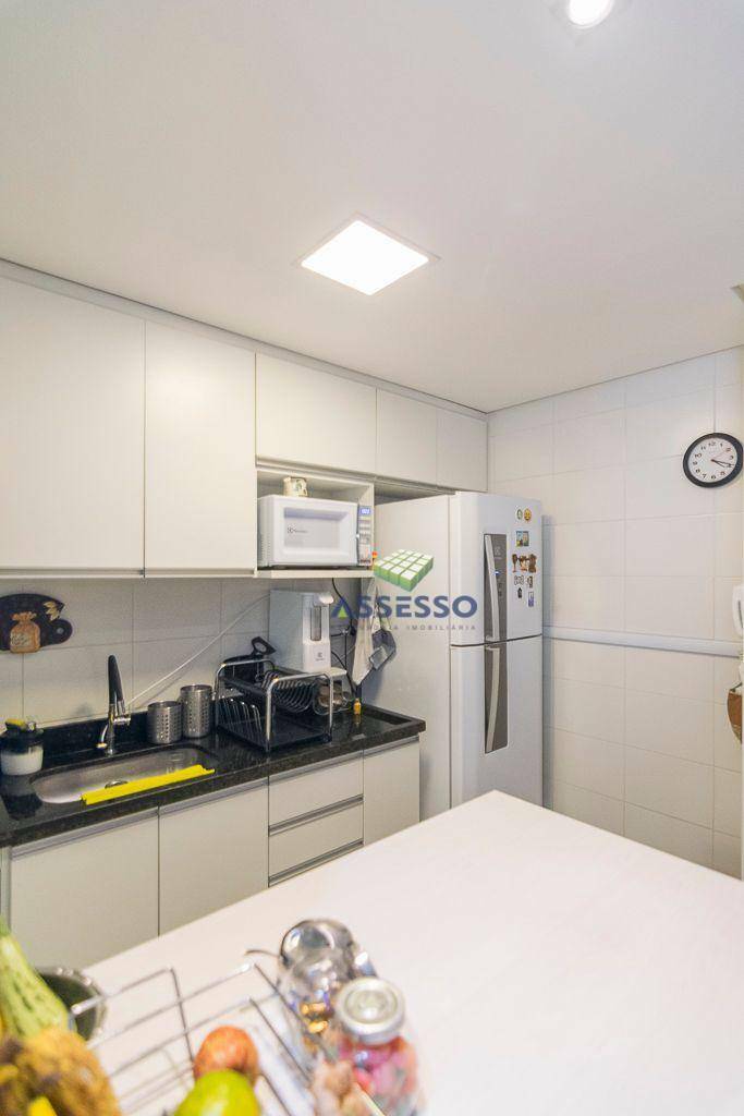 Apartamento à venda com 2 quartos, 64m² - Foto 20