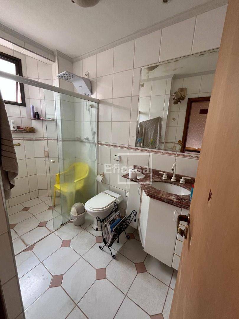 Apartamento à venda com 3 quartos, 130m² - Foto 8
