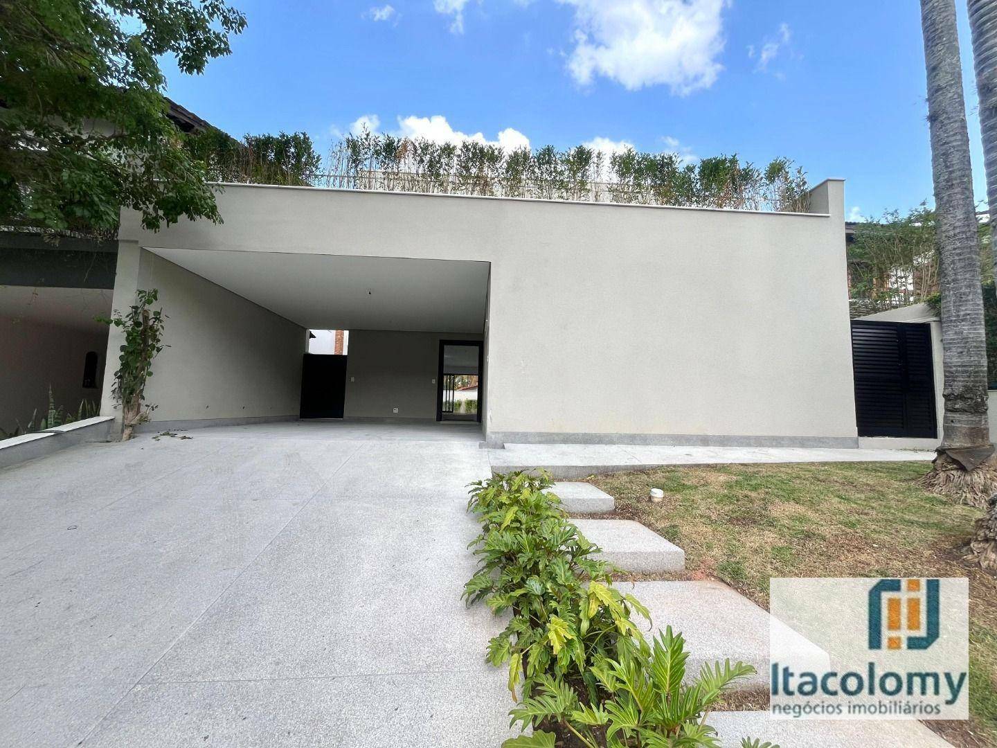 Casa de Condomínio à venda com 4 quartos, 276m² - Foto 1