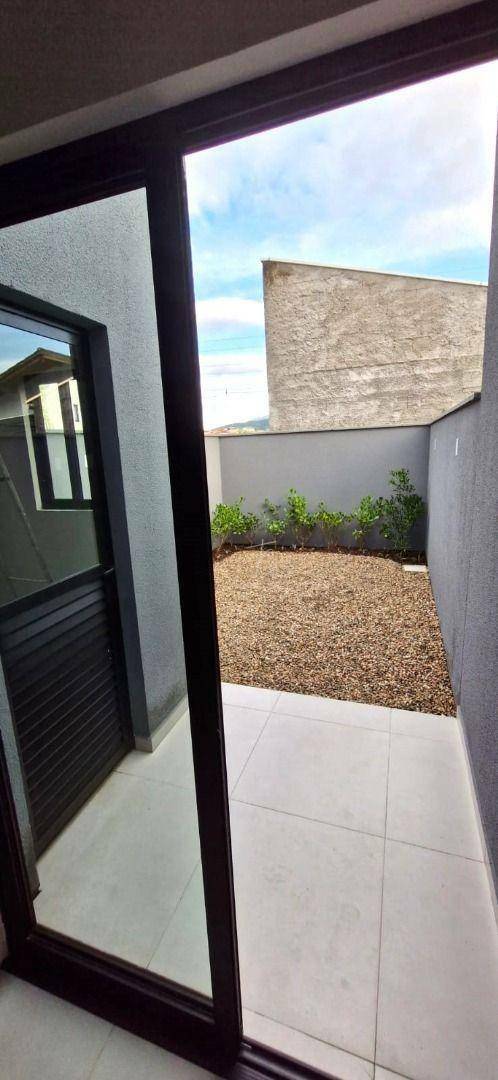 Sobrado à venda com 2 quartos, 86m² - Foto 4