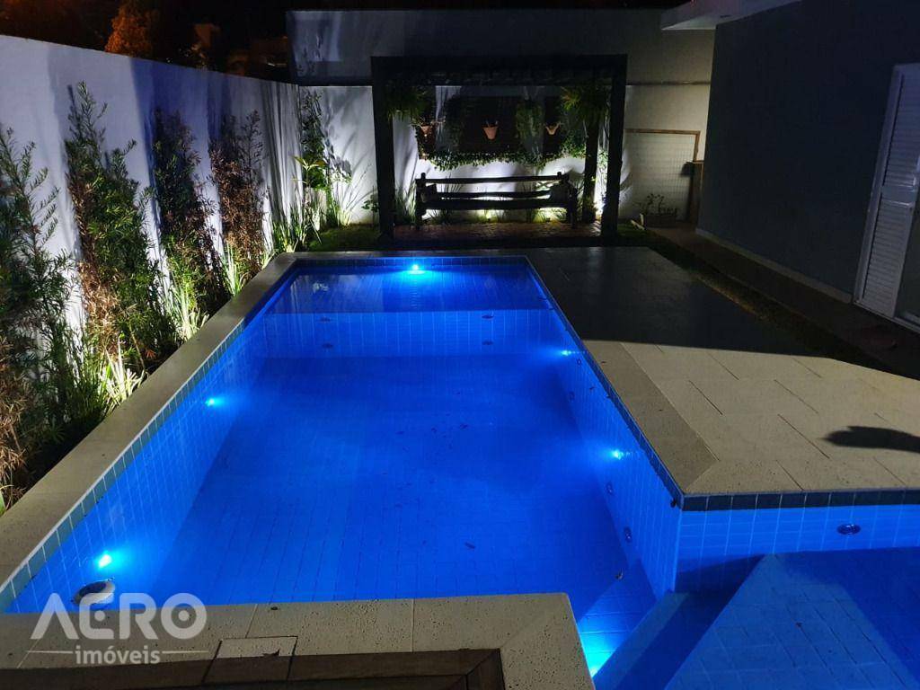 Casa de Condomínio à venda com 3 quartos, 210m² - Foto 31