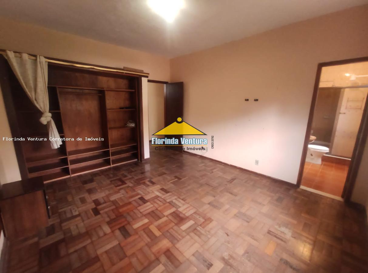 Casa à venda com 4 quartos, 181m² - Foto 18