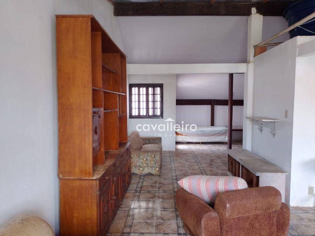 Casa à venda com 6 quartos, 331m² - Foto 30