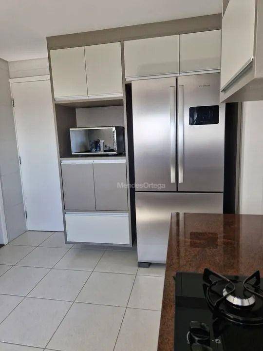 Apartamento à venda com 3 quartos, 167m² - Foto 9