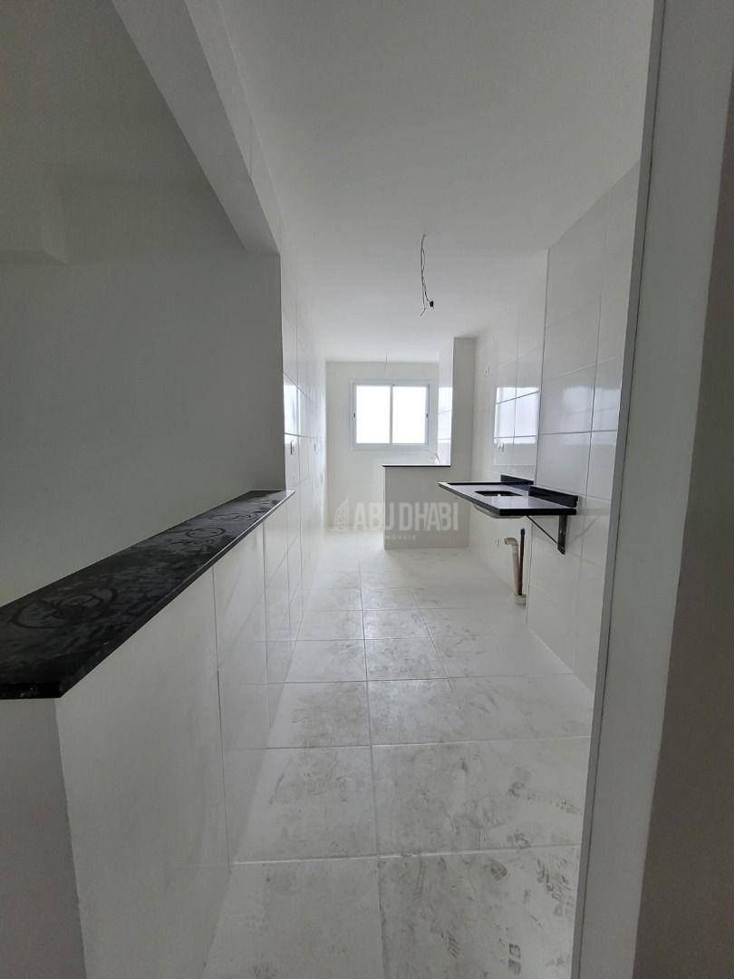 Apartamento à venda com 2 quartos, 70m² - Foto 3