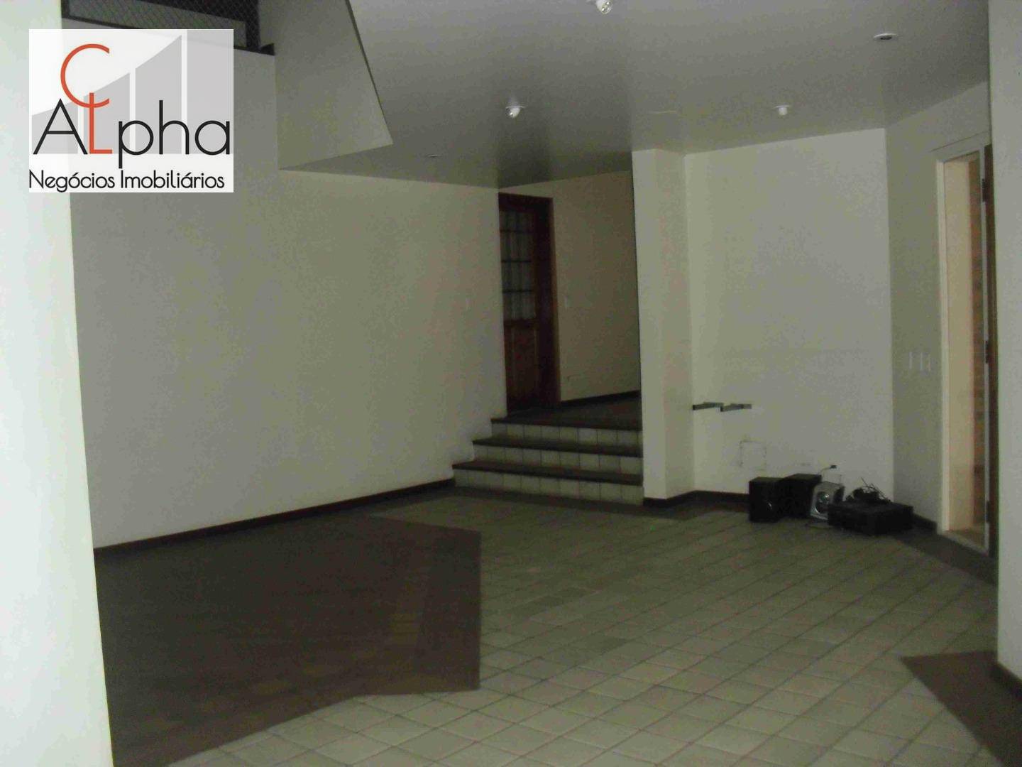 Sobrado à venda com 5 quartos, 750m² - Foto 3