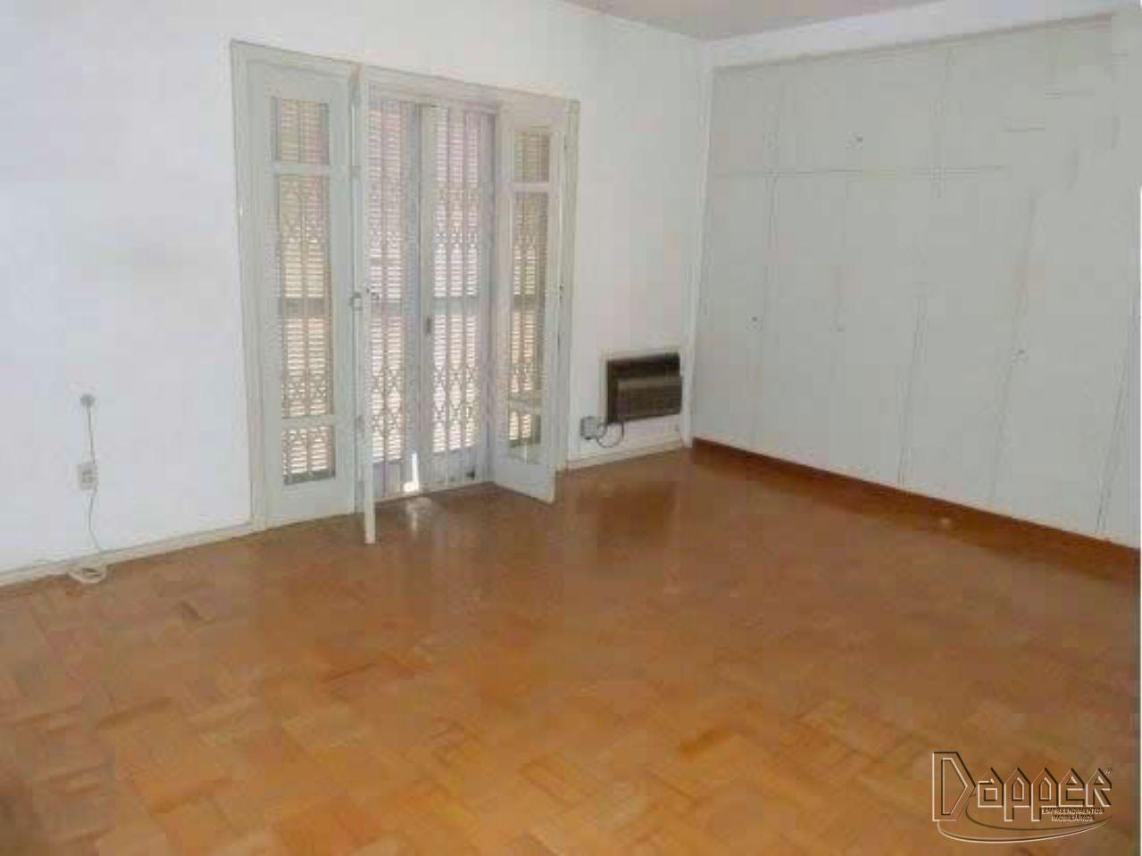 Casa à venda com 3 quartos, 288m² - Foto 4