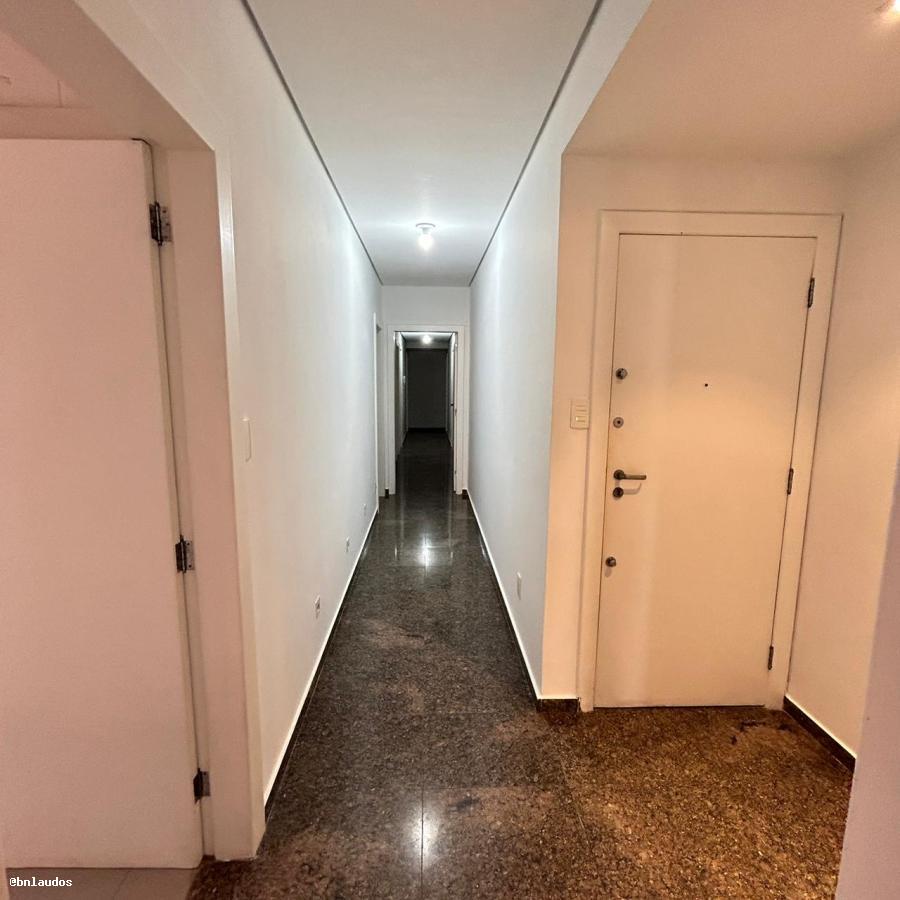 Apartamento à venda com 4 quartos, 250m² - Foto 11