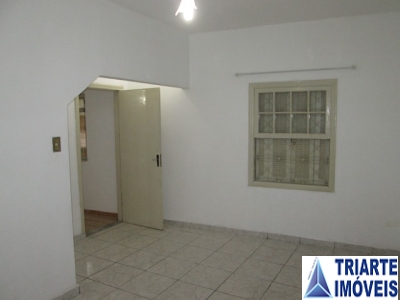 Casa para alugar com 2 quartos, 80m² - Foto 2