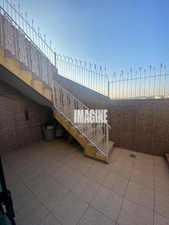 Sobrado à venda com 3 quartos, 239m² - Foto 22