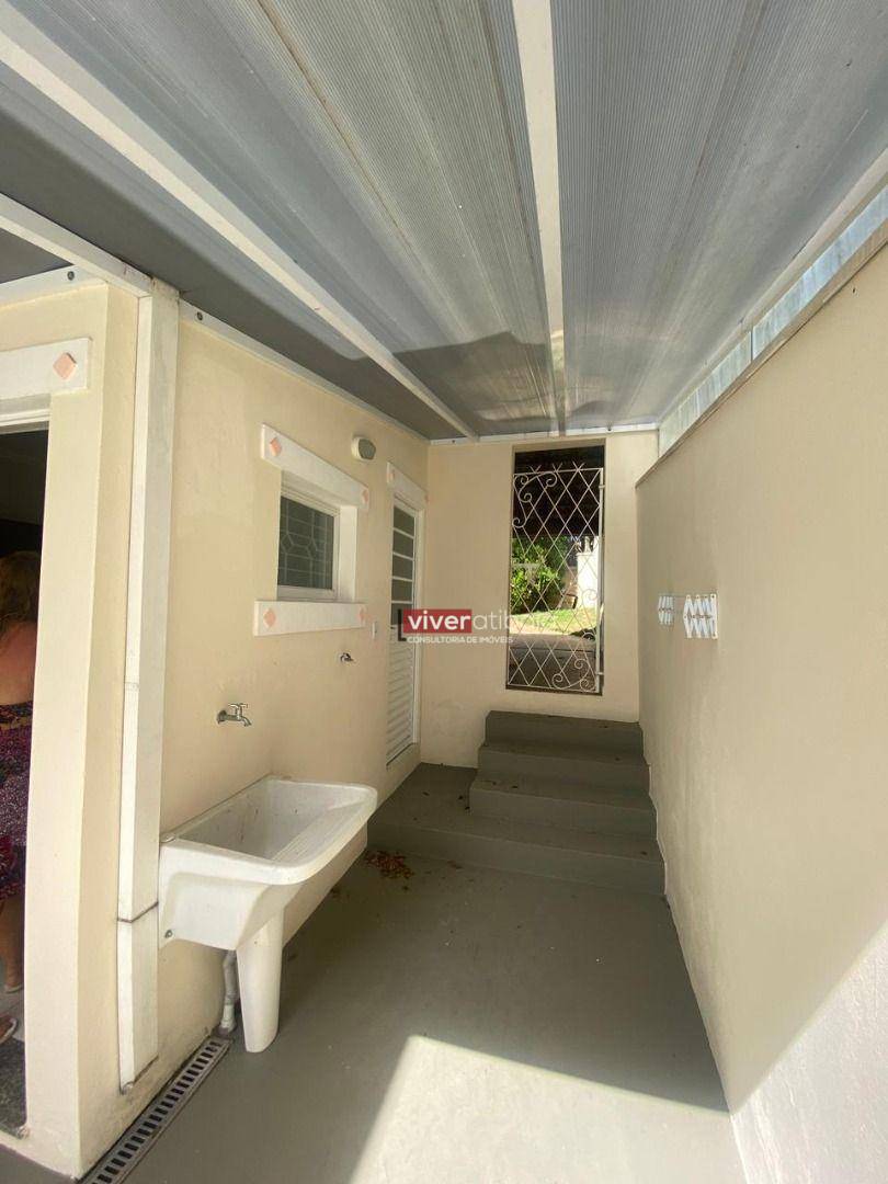 Casa de Condomínio à venda com 6 quartos, 330m² - Foto 25