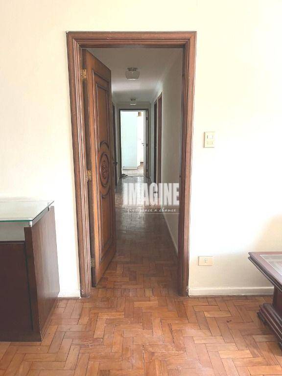 Apartamento à venda com 3 quartos, 140m² - Foto 3