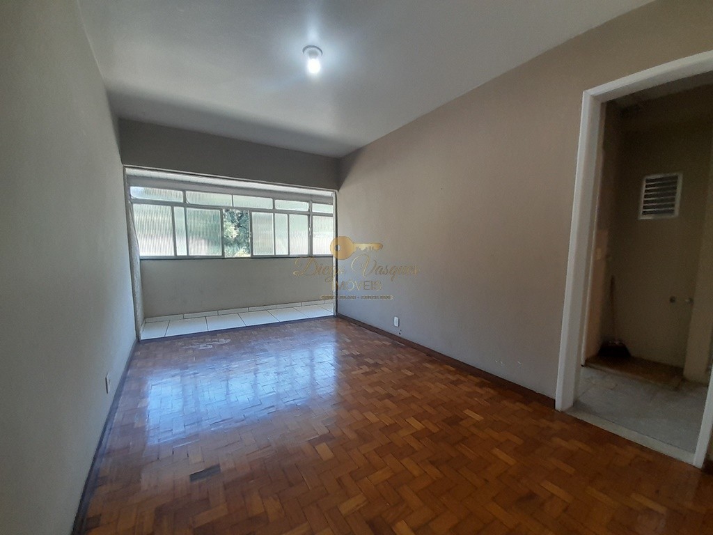 Apartamento à venda com 1 quarto, 50m² - Foto 1