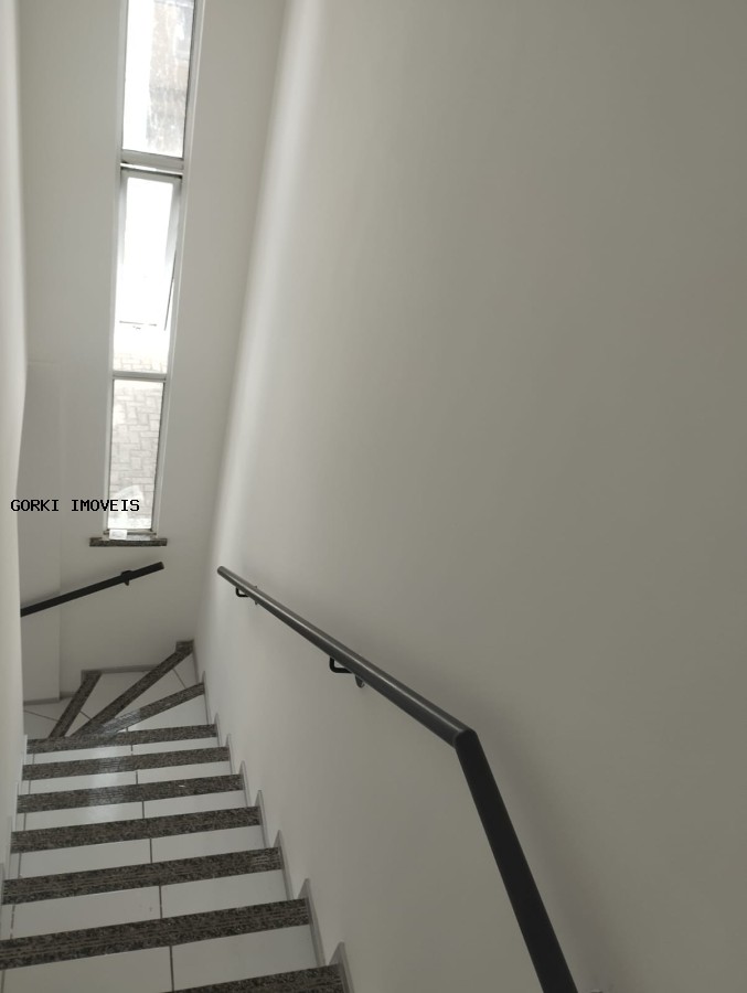 Casa à venda com 2 quartos, 60m² - Foto 24