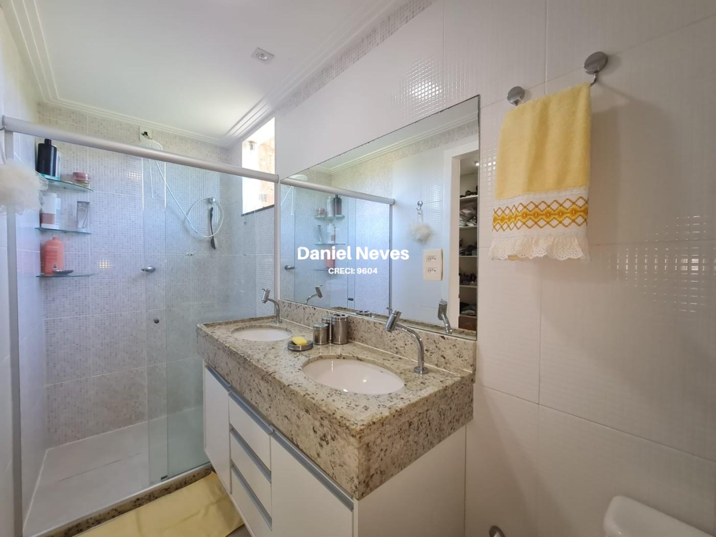 Casa de Condomínio à venda com 4 quartos, 329m² - Foto 32