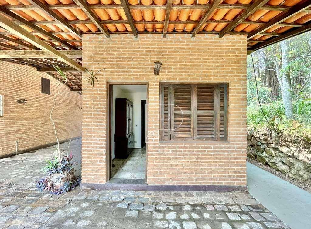 Casa de Condomínio à venda com 4 quartos, 400m² - Foto 45