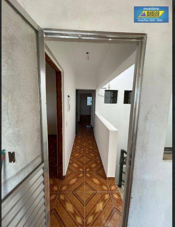 Casa à venda com 4 quartos, 250m² - Foto 6