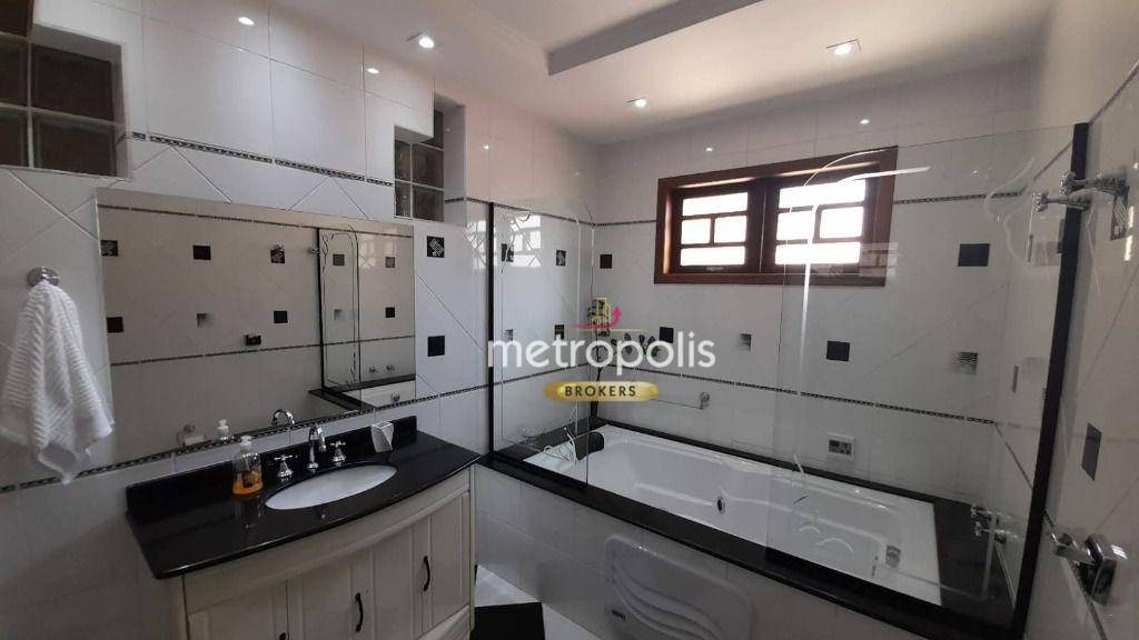 Sobrado à venda com 3 quartos, 300m² - Foto 22