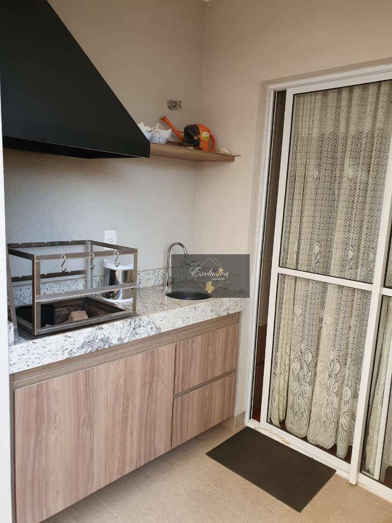 Apartamento à venda com 2 quartos, 65m² - Foto 2