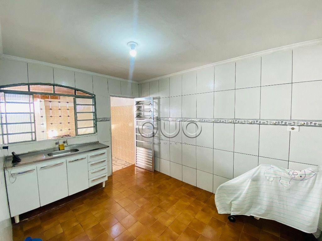 Casa à venda com 2 quartos, 210m² - Foto 30