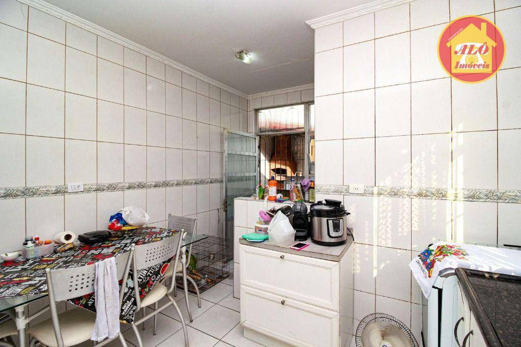 Casa à venda com 3 quartos, 220m² - Foto 20