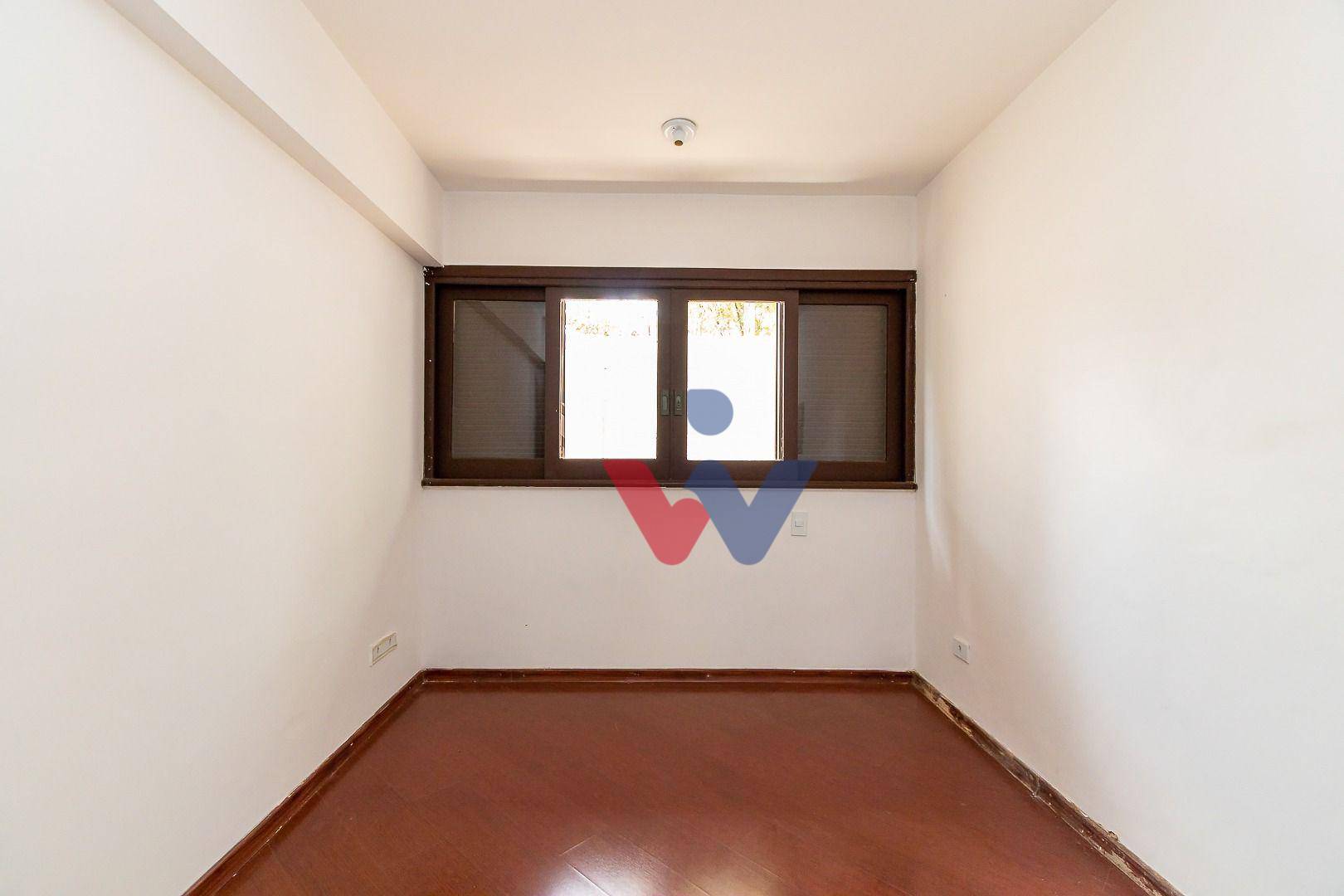 Casa à venda com 5 quartos, 1200m² - Foto 10