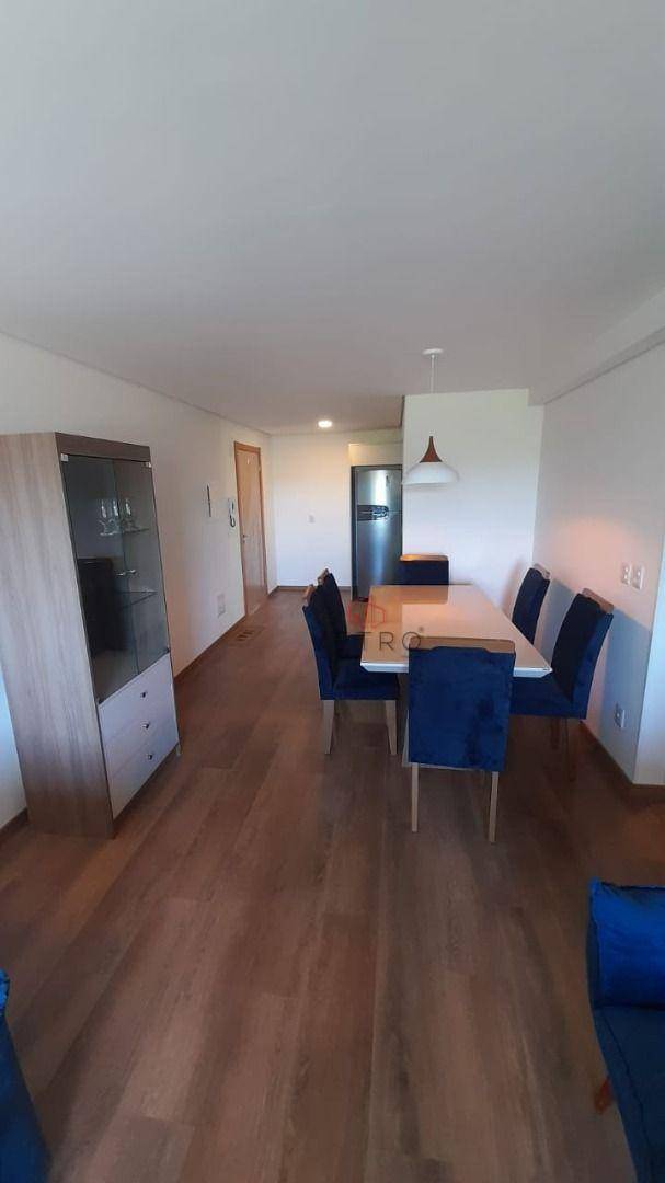 Apartamento à venda com 2 quartos, 75m² - Foto 3