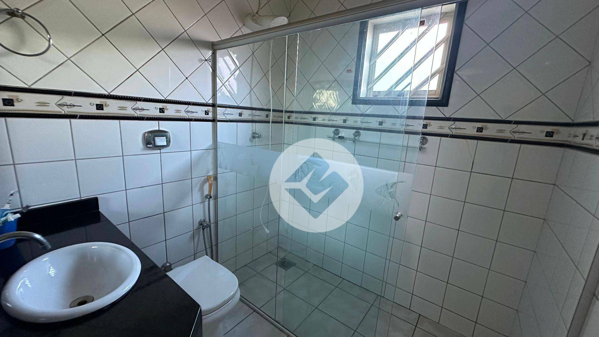 Casa à venda com 4 quartos, 335m² - Foto 9