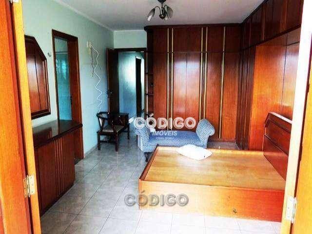 Casa à venda com 3 quartos, 300m² - Foto 7