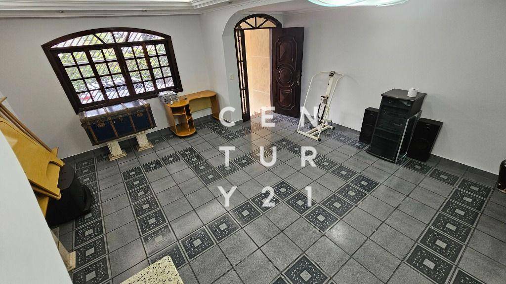 Sobrado à venda com 3 quartos, 240m² - Foto 3