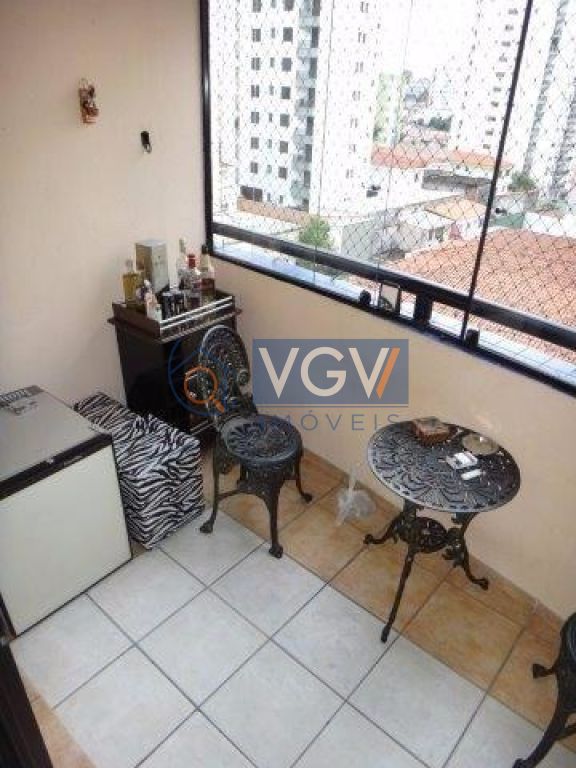 Apartamento à venda com 3 quartos, 90m² - Foto 1