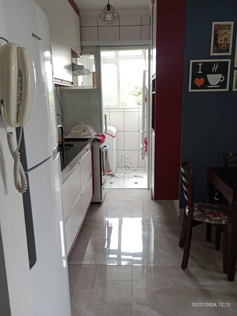 Apartamento à venda com 2 quartos, 51m² - Foto 4