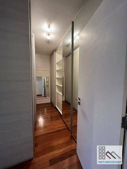 Apartamento para alugar com 4 quartos, 226m² - Foto 29