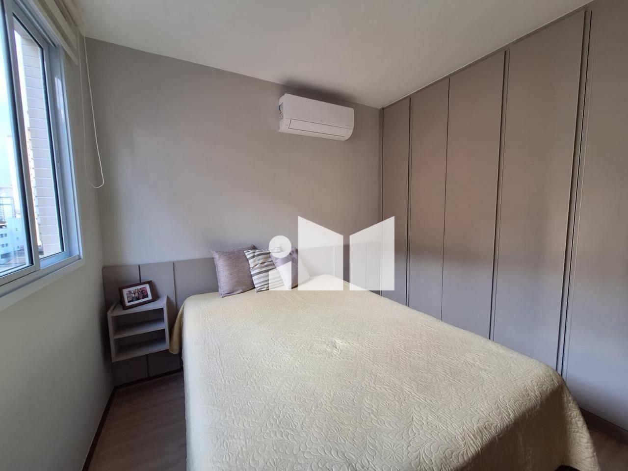 Apartamento à venda com 2 quartos, 65m² - Foto 7