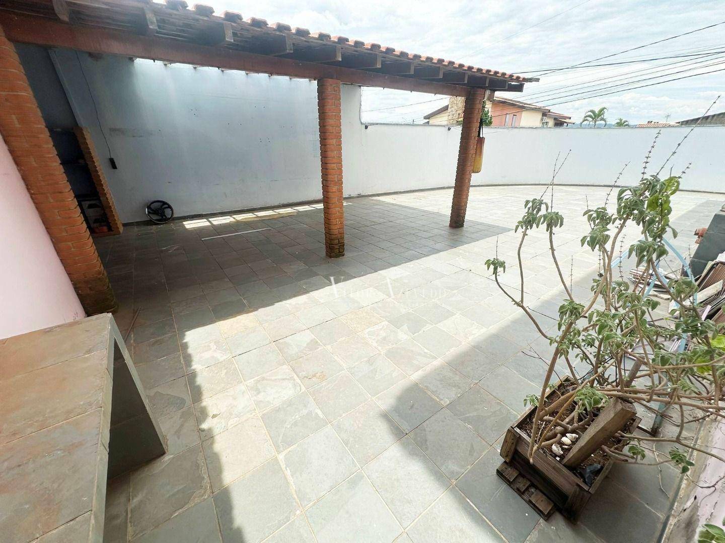 Casa à venda com 4 quartos, 173m² - Foto 20