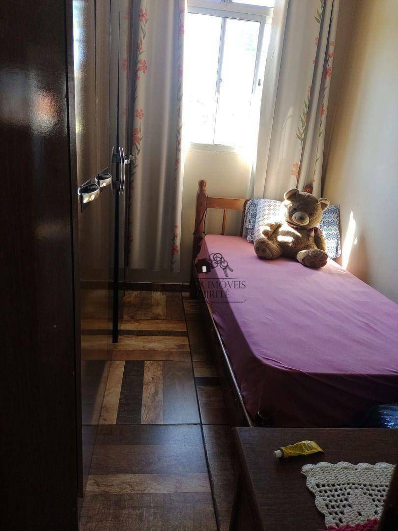 Casa à venda com 2 quartos, 70m² - Foto 4