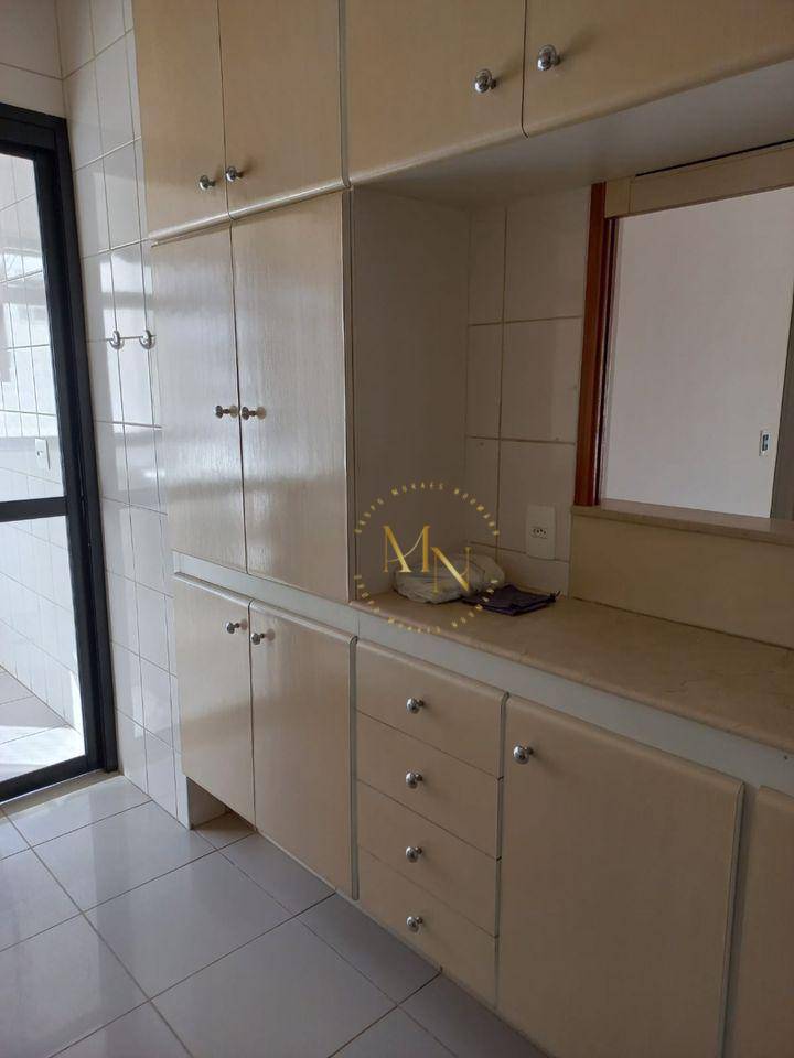 Apartamento à venda com 2 quartos, 70m² - Foto 14