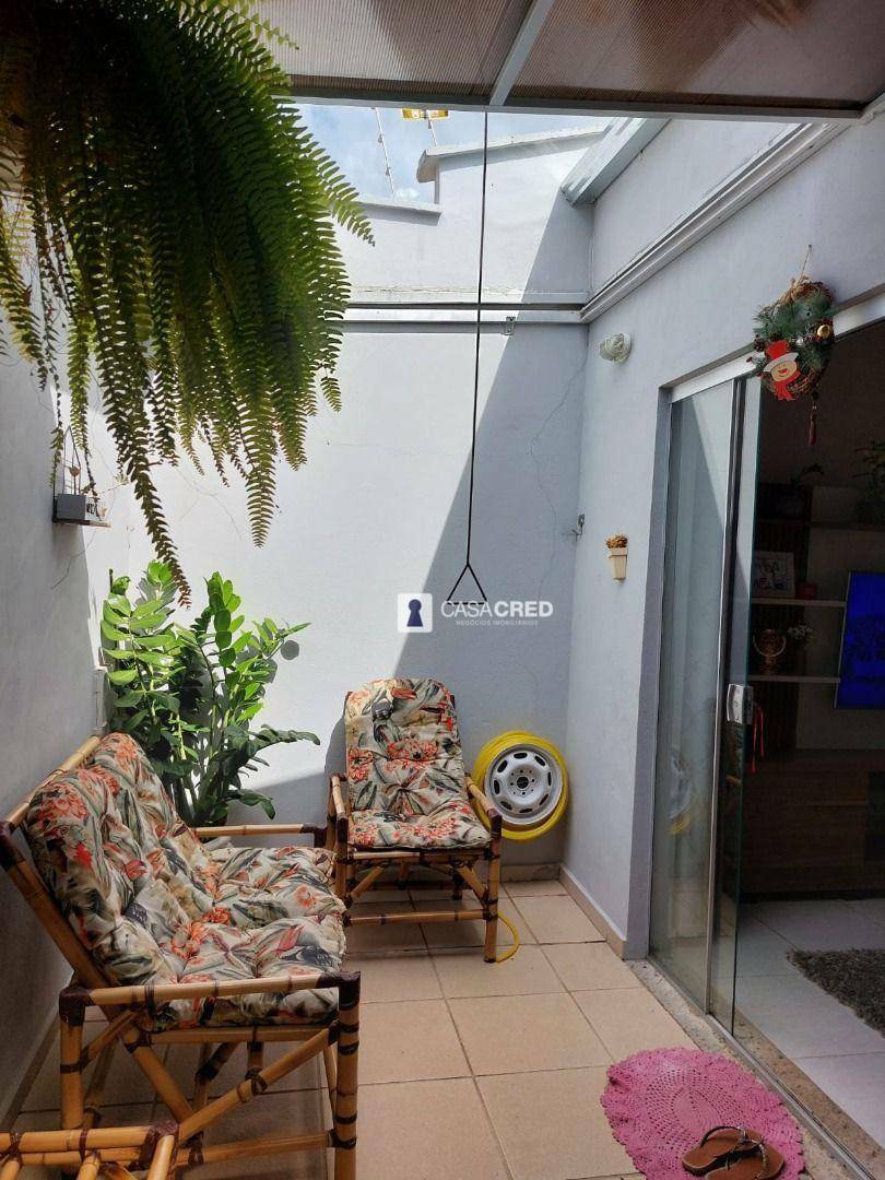 Casa à venda com 2 quartos, 65m² - Foto 15