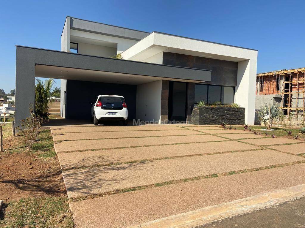 Casa de Condomínio à venda com 3 quartos, 338m² - Foto 1