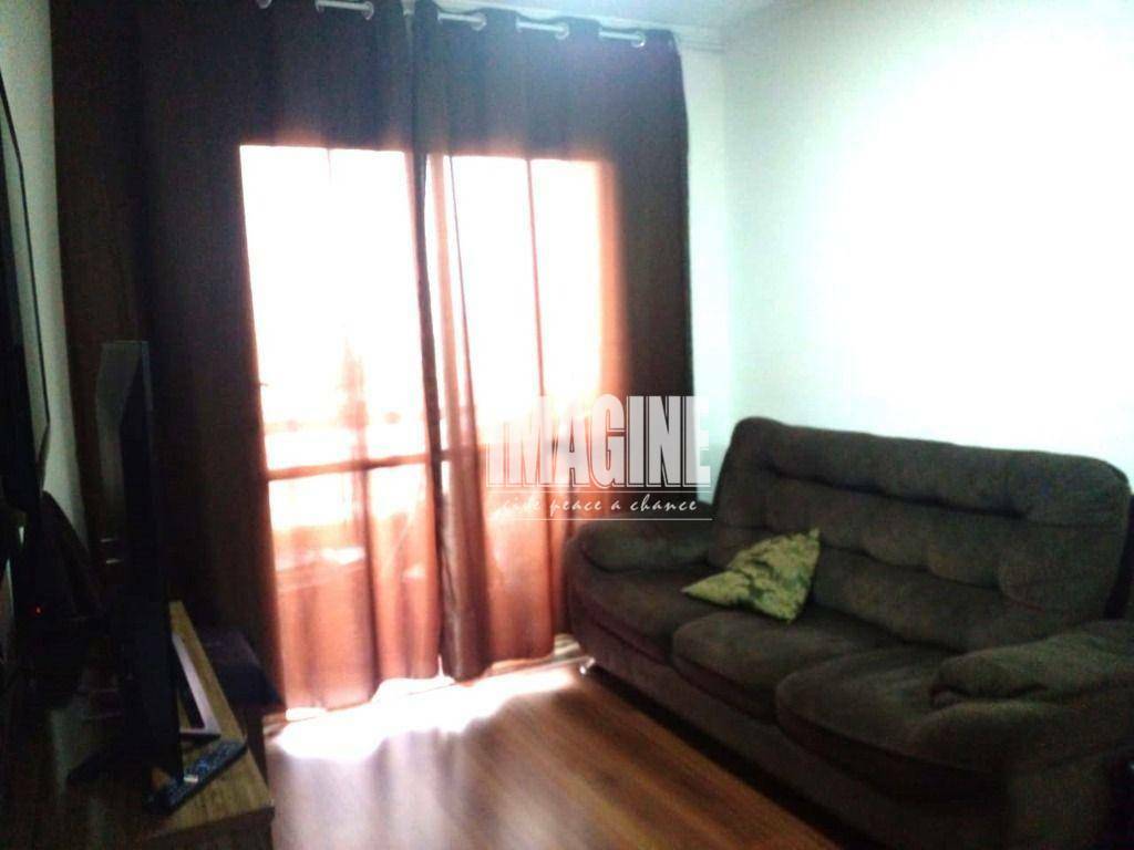 Apartamento à venda com 3 quartos, 75m² - Foto 4